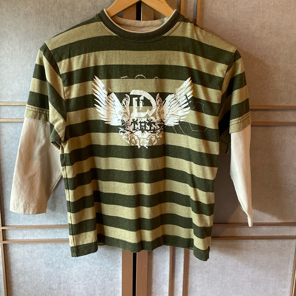 Long sleeve graphic t-Shirt, European size 122-128 cm (7-8 years)